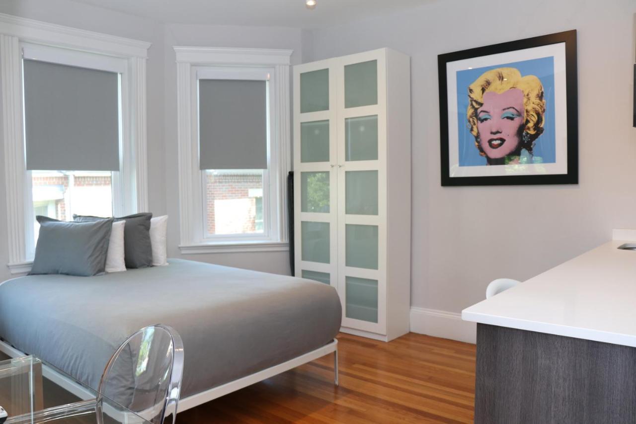 A Stylish Stay W/ A Queen Bed, Heated Floors.. #24 บรูคไลน์ ภายนอก รูปภาพ