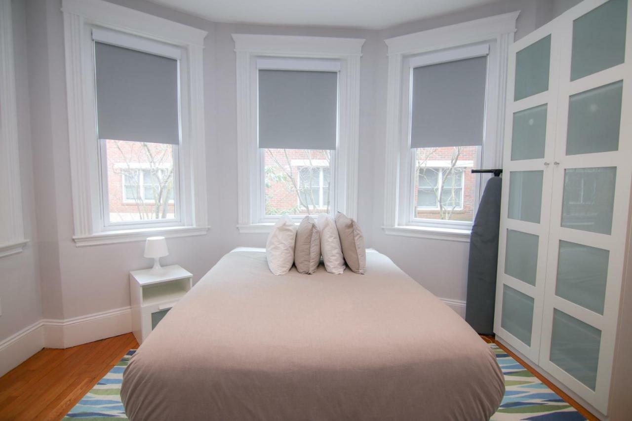 A Stylish Stay W/ A Queen Bed, Heated Floors.. #24 บรูคไลน์ ภายนอก รูปภาพ